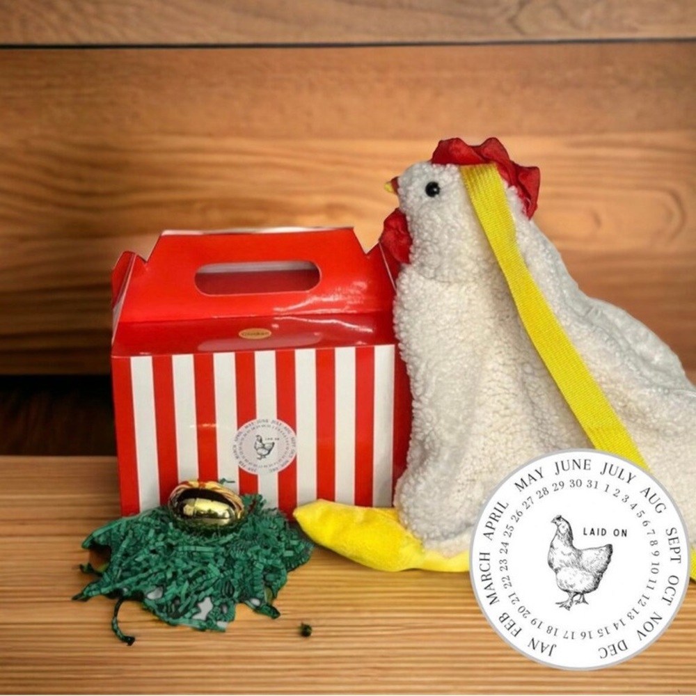 CHICKEN EASTER BASKET bag in chicken box, easter basket, chicken coup,egg basket